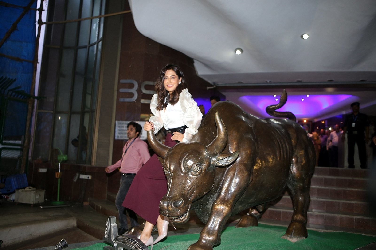 Chitrangada Singh - Photos: Trailer launch of film Bazaar at Bombay stock exchange | Picture 1599683