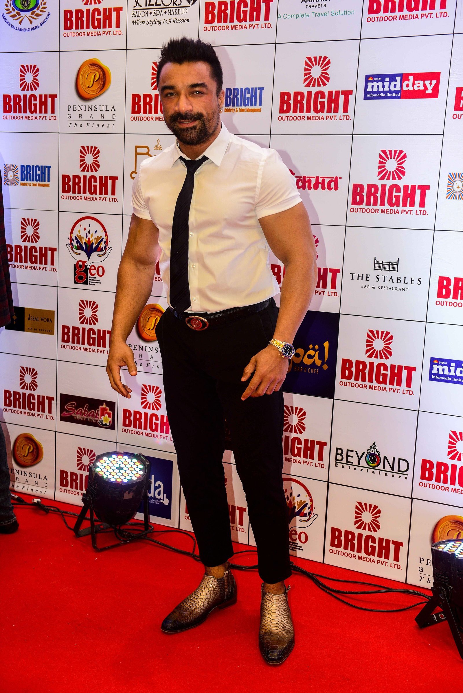 Photos: Celebs at Yogesh Lakhani Bright Awards & Red Carpet | Picture 1599808