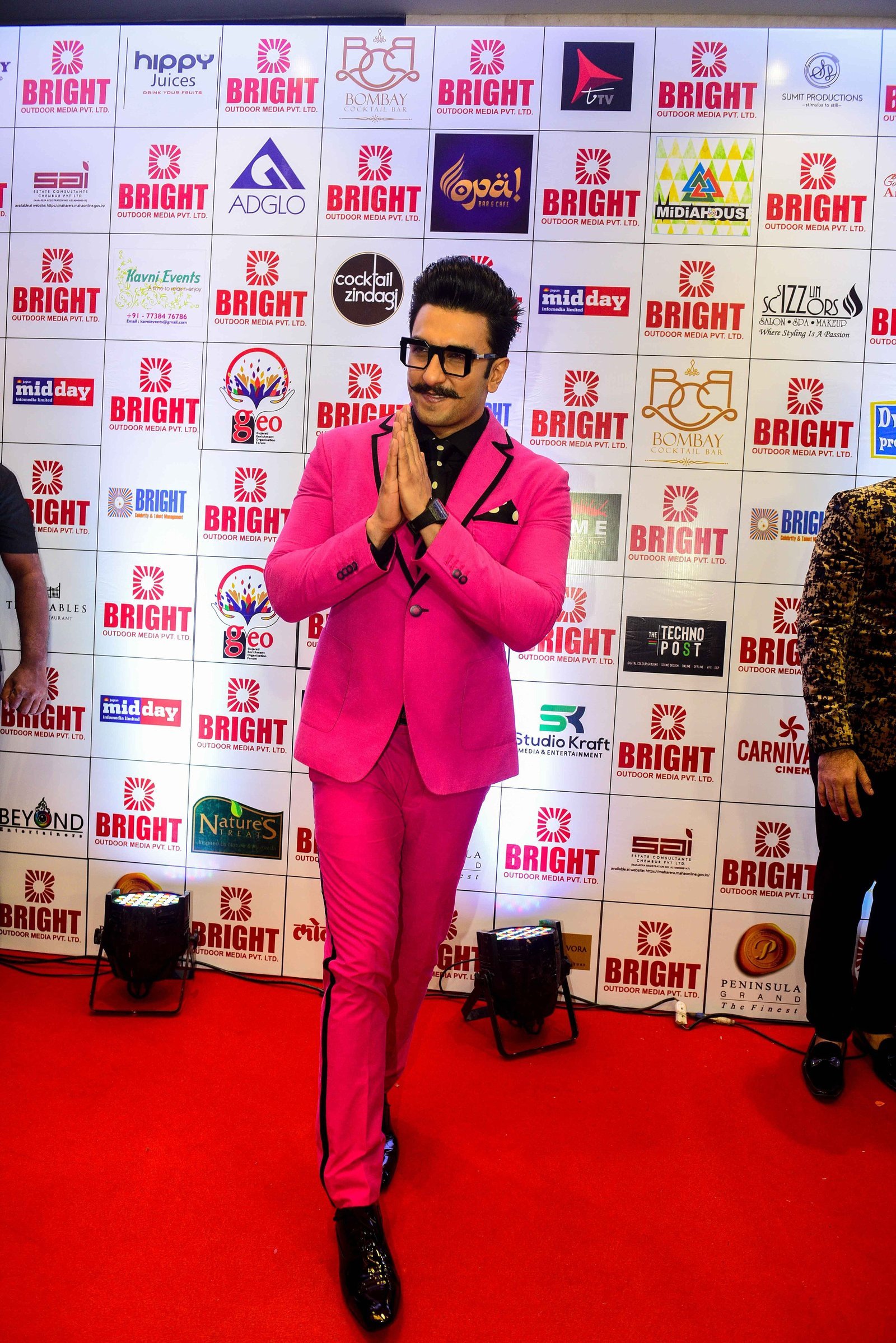 Ranveer Singh - Photos: Celebs at Yogesh Lakhani Bright Awards & Red Carpet | Picture 1599831