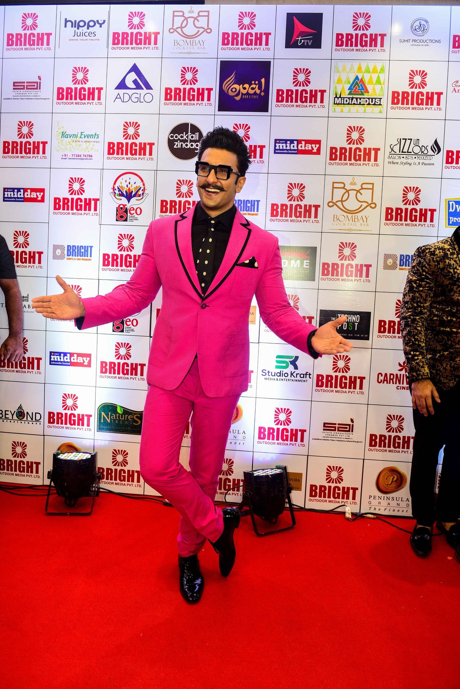 Ranveer Singh - Photos: Celebs at Yogesh Lakhani Bright Awards & Red Carpet | Picture 1599830