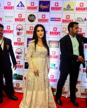 Photos: Celebs at Yogesh Lakhani Bright Awards & Red Carpet | Picture 1599828