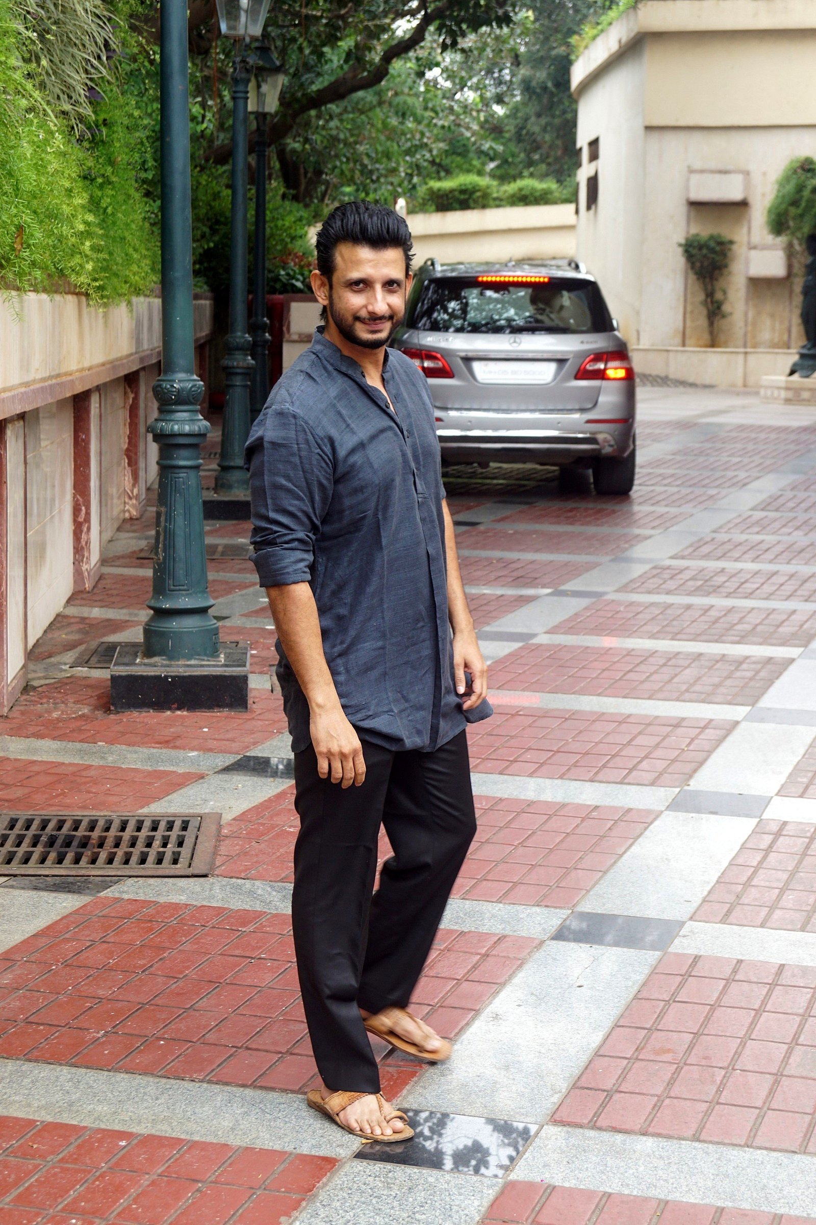 Sharman Joshi - Photos: Kaashi Cast Spotted at Radio City For The Song Launch | Picture 1600294