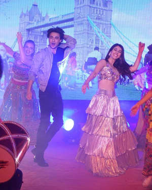 Photos: Musical Concert Celebrating the journey of 'Loveratri' | Picture 1600229