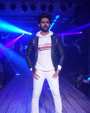 Kartik Aaryan - Photos: Launch of Mufti Autumn Winter'18 Collection Along with Fashion Show | Picture 1601163