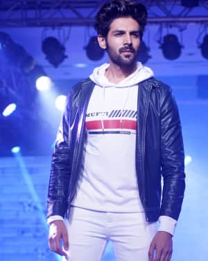Kartik Aaryan - Photos: Launch of Mufti Autumn Winter'18 Collection Along with Fashion Show | Picture 1601153