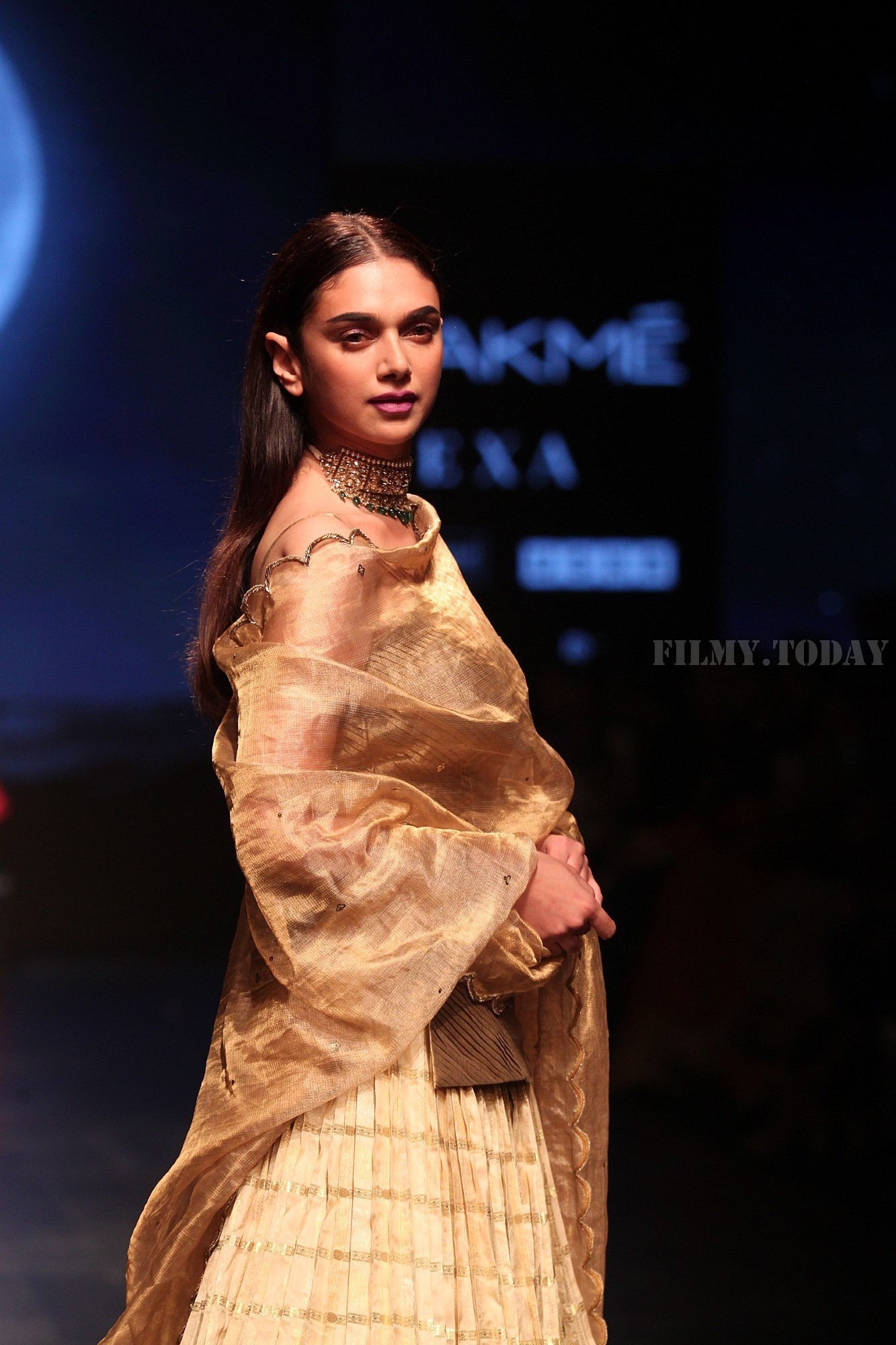 Photos: Aditi Rao Hydari Walks For Sailesh Singhania at Lakme Fashion Week 2019 | Picture 1624164