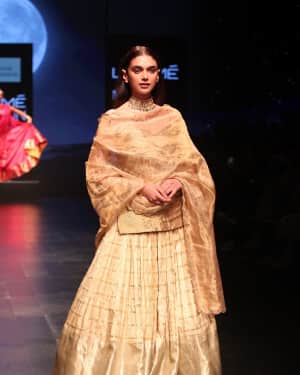 Photos: Aditi Rao Hydari Walks For Sailesh Singhania at Lakme Fashion Week 2019 | Picture 1624163