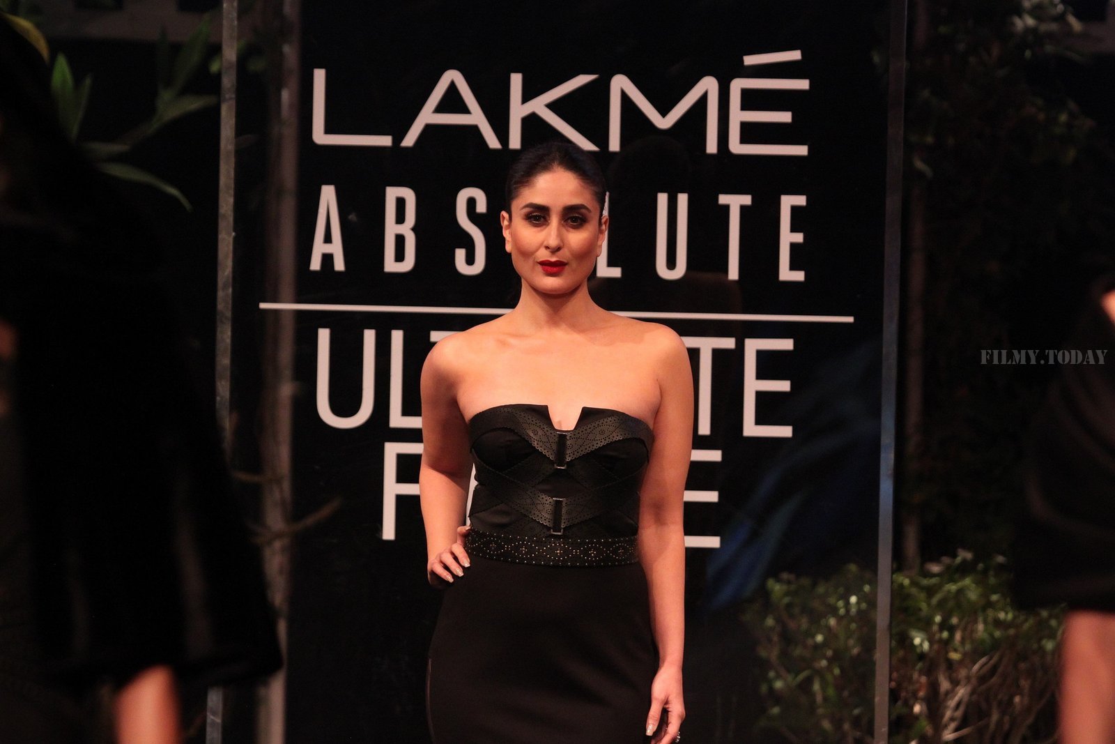 Photos: Kareena Kapoor Walks the Ramp at Lakme Fashion Week 2019 | Picture 1624307