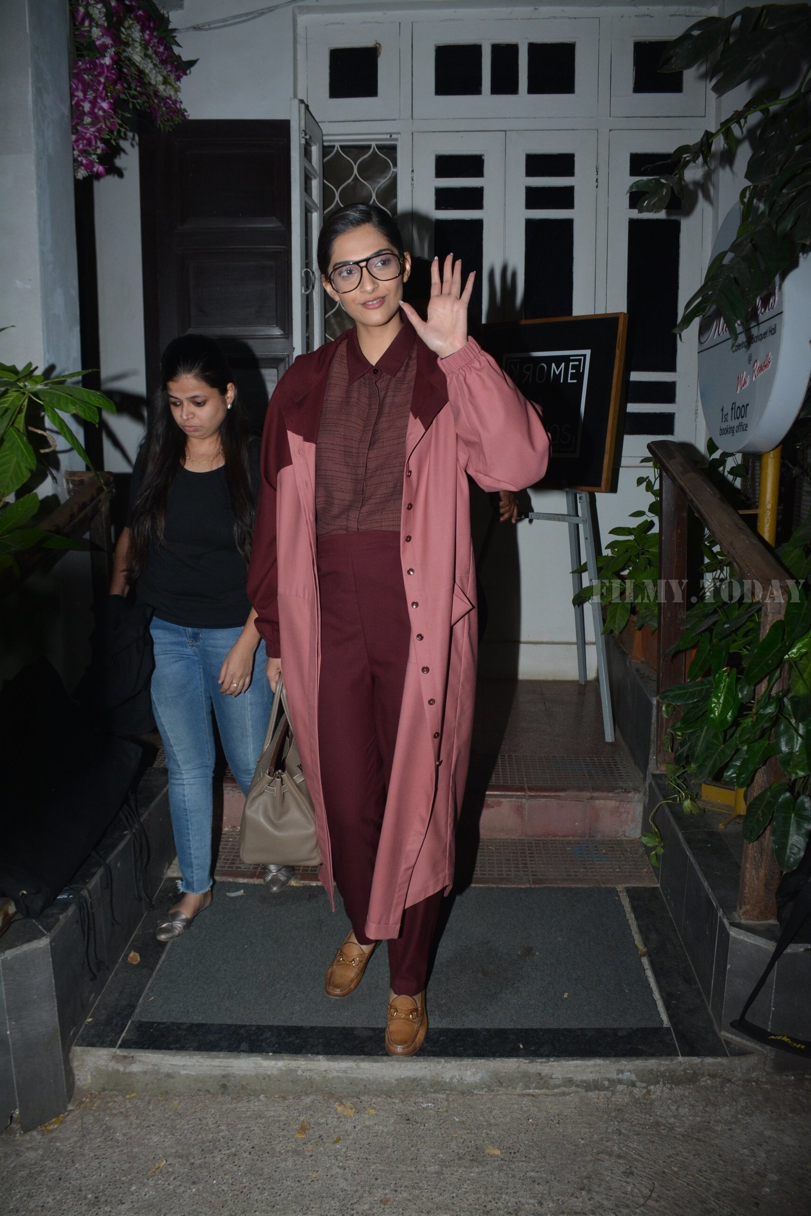 Photos: Sonam Kapoor Spotted at Krome Studio | Picture 1626479