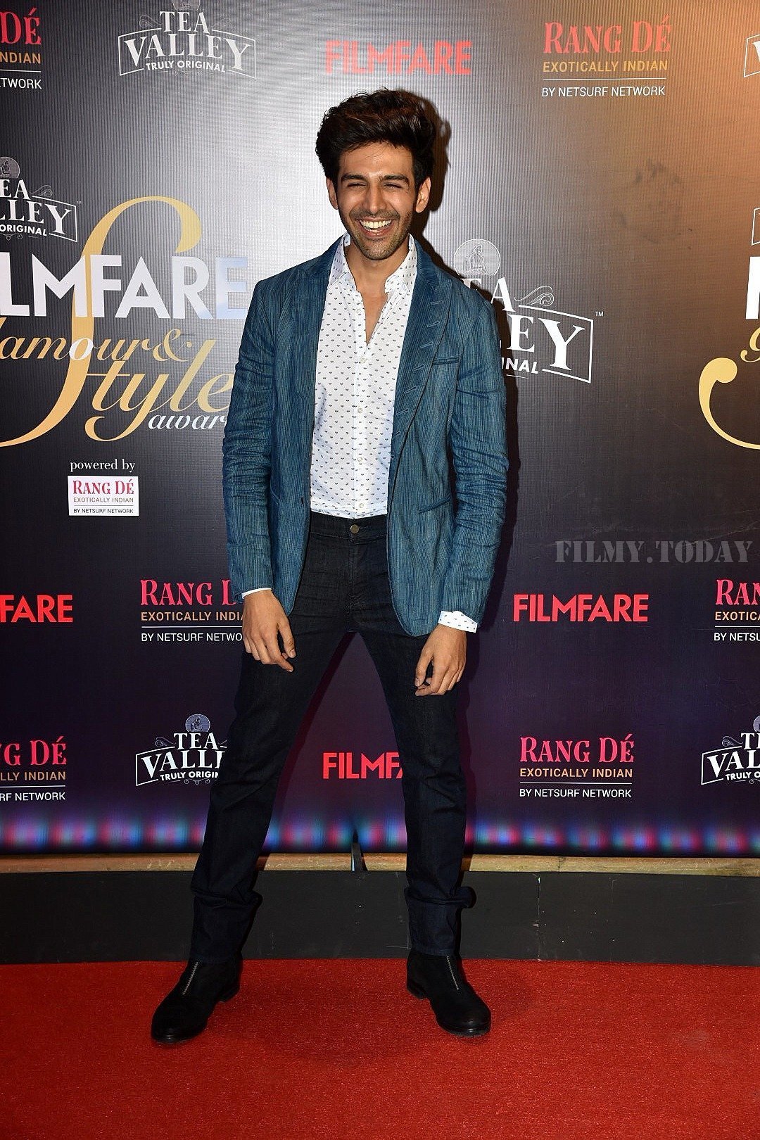Kartik Aaryan - Photos: Red Carpet Of Filmfare Glamour and Style Awards 2019 | Picture 1626960