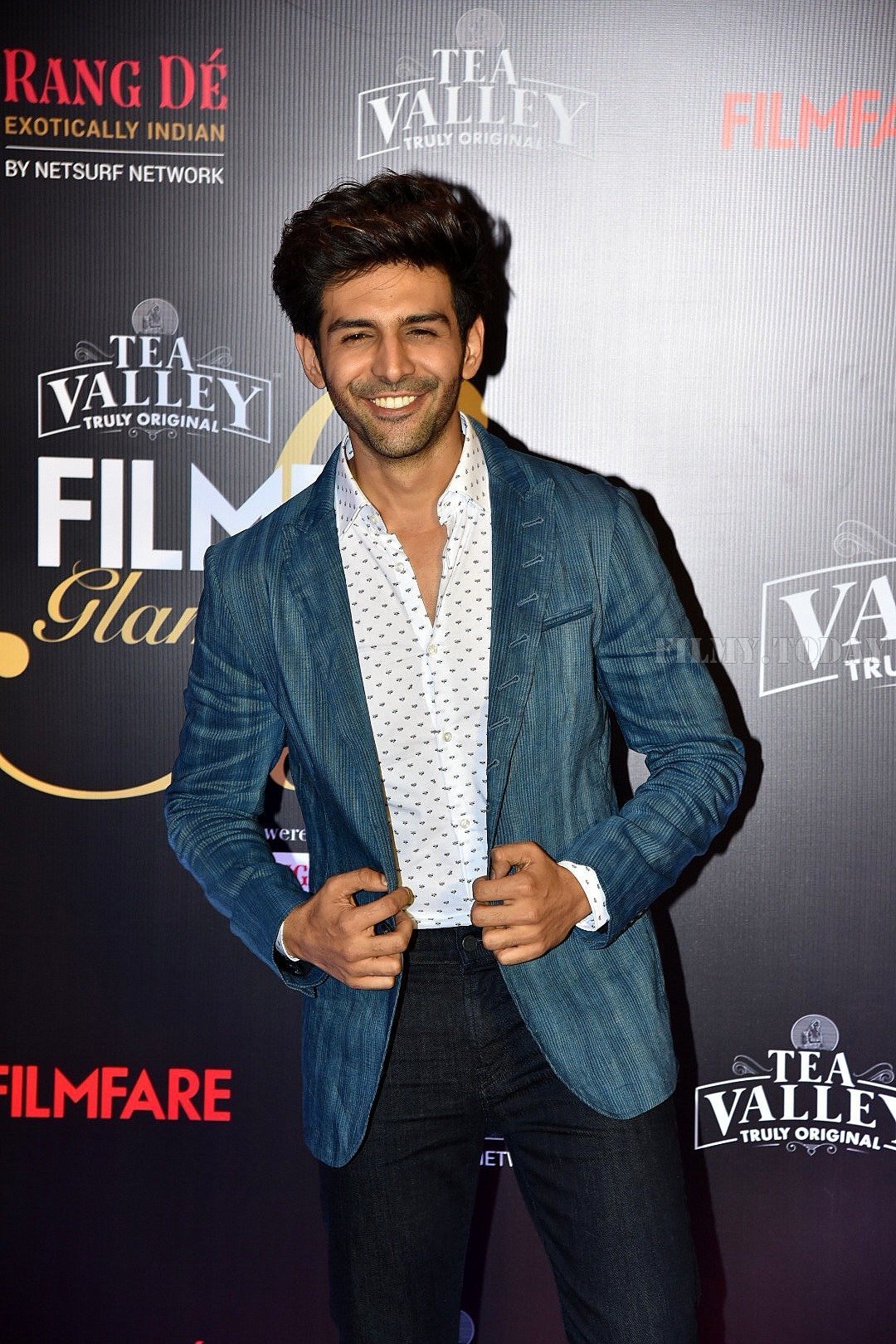 Kartik Aaryan - Photos: Red Carpet Of Filmfare Glamour and Style Awards 2019 | Picture 1626963