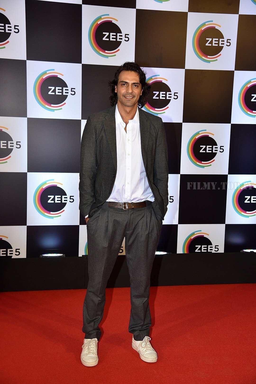 Arjun Rampal - Photos: Red Carpet Of 1 Year Anniversary Of Zee5 App | Picture 1627474