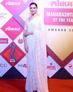 Deepika Padukone - Photos: Lokmat Maharashtrian of the Year Awards