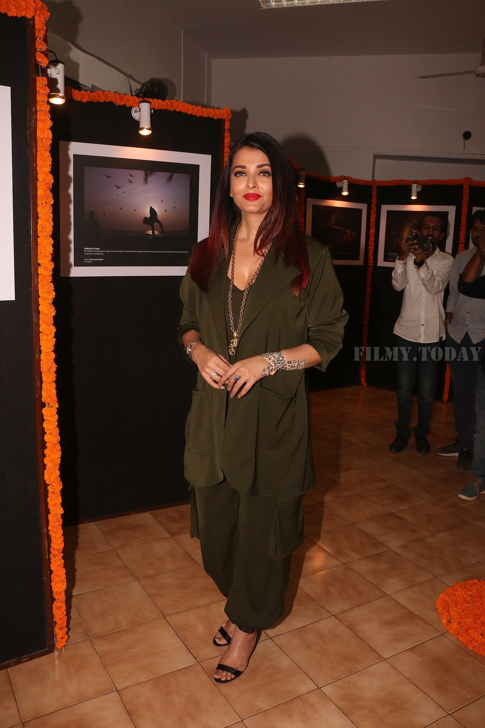 Photos: Aishwarya Rai Bachchan at the launch of Mumbai Moments Calendar | Picture 1623523