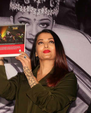 Photos: Aishwarya Rai Bachchan at the launch of Mumbai Moments Calendar | Picture 1623519