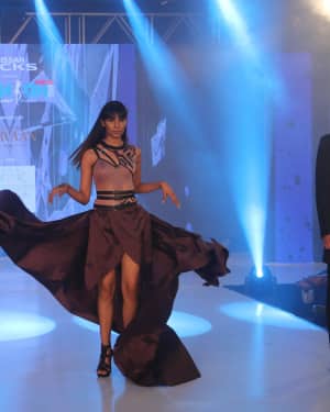 Photos: Celebs Walk The Ramp During The Exhibit Tech Fashion Tour