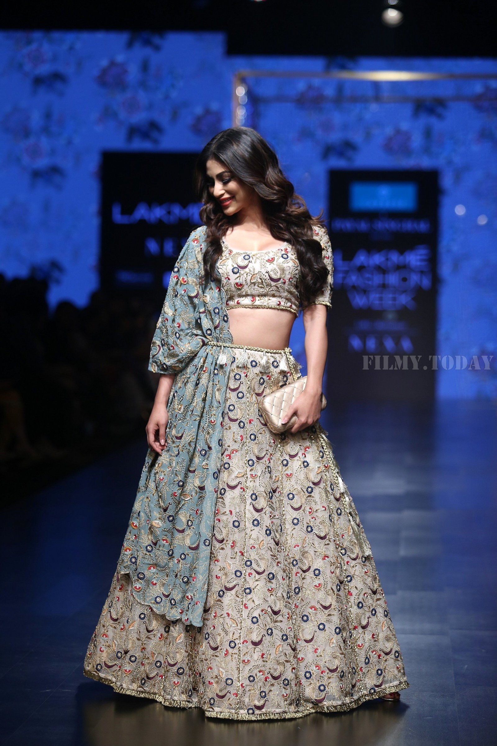 Mouni Roy - Payal Singhal Show - Lakme Fashion Week 2019 Day 3 | Picture 1623910