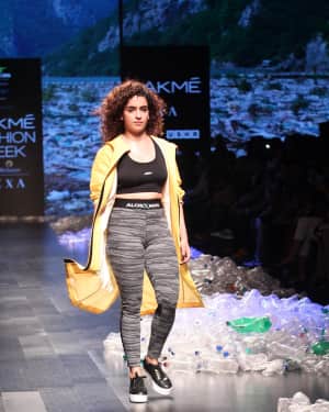 Sanya Malhotra - Narendra Kumar Show - Lakme Fashion Week 2019 | Picture 1624088