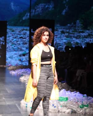 Sanya Malhotra - Narendra Kumar Show - Lakme Fashion Week 2019