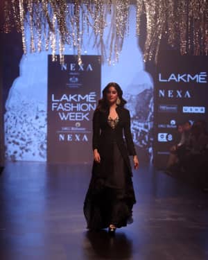 Janhvi Kapoor - Raghavendra Rathore Show - Lakme Fashion Week 2019 Day 4 | Picture 1624018