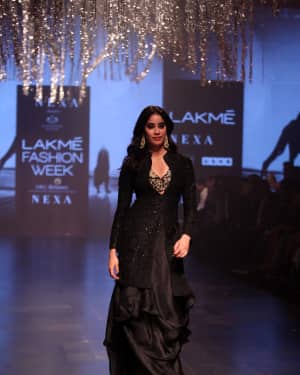 Janhvi Kapoor - Raghavendra Rathore Show - Lakme Fashion Week 2019 Day 4 | Picture 1624019