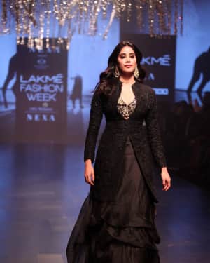 Janhvi Kapoor - Raghavendra Rathore Show - Lakme Fashion Week 2019 Day 4 | Picture 1624020