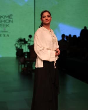 Ankita Lokhande - Photos: Lakme Fashion Week 2019 Day 2 | Picture 1623416