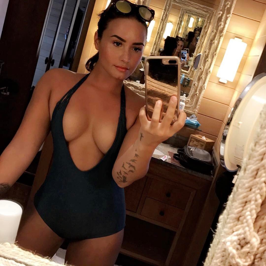 Demi Lovato Hot Pics | Picture 1495365