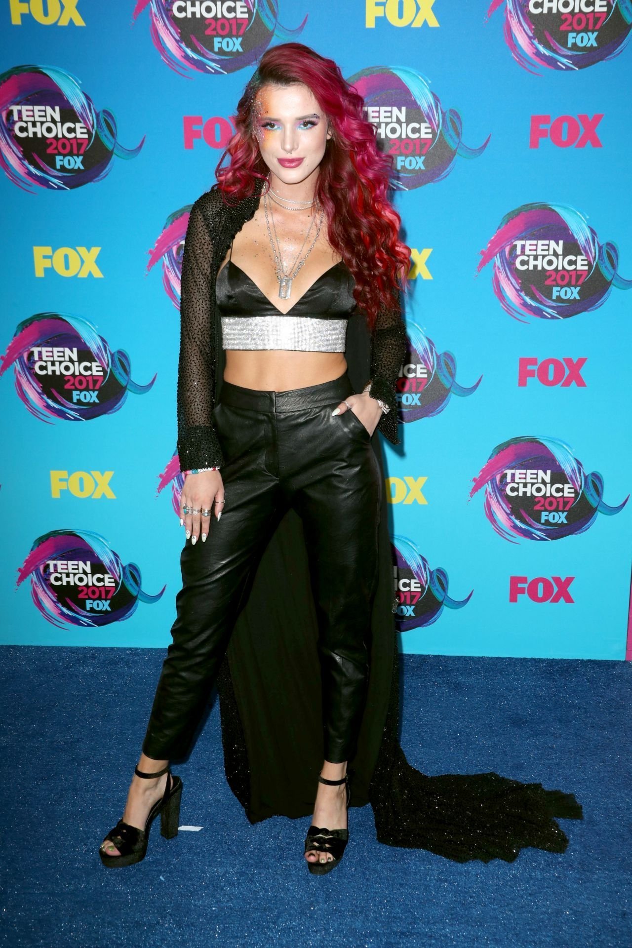 Bella Thorne - Teen Choice 2017 Awards in Los Angeles | Picture 1522968