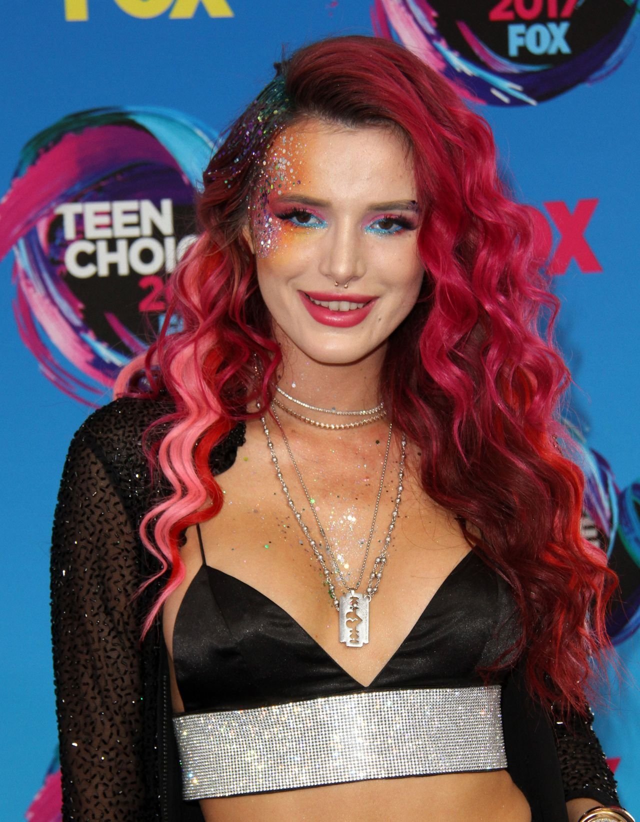 Bella Thorne - Teen Choice 2017 Awards in Los Angeles | Picture 1522981