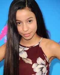 Izabella Alvarez - Teen Choice 2017 Awards in Los Angeles