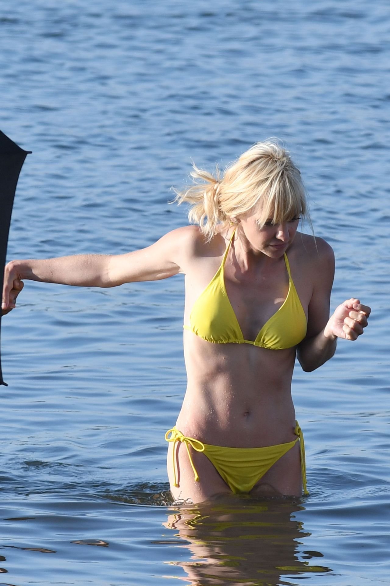 Anna Faris on the sets of 'Overboard' in Vancouver | Picture 1514325