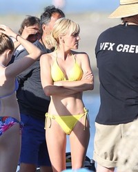 Anna Faris on the sets of 'Overboard' in Vancouver | Picture 1514323