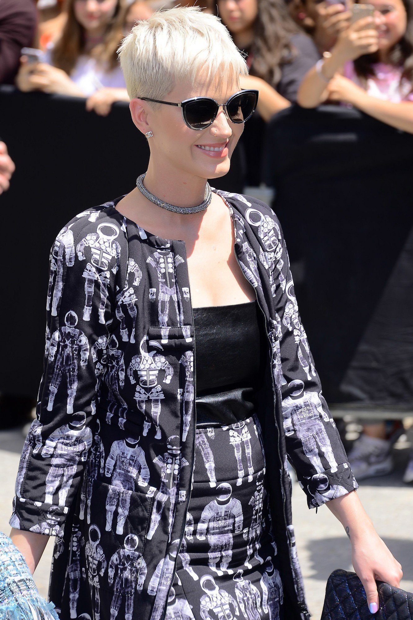 Katy Perry - Chanel Show in Paris Fashion Week Haute Couture Fall/Winter 2017 | Picture 1514464
