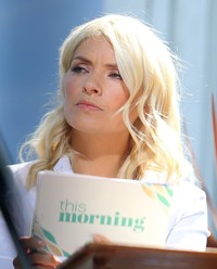 Holly Willoughby - Celebrities at the ITV Studios | Picture 1514966