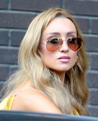 Catherine Tyldesley outside ITV Studios | Picture 1515614