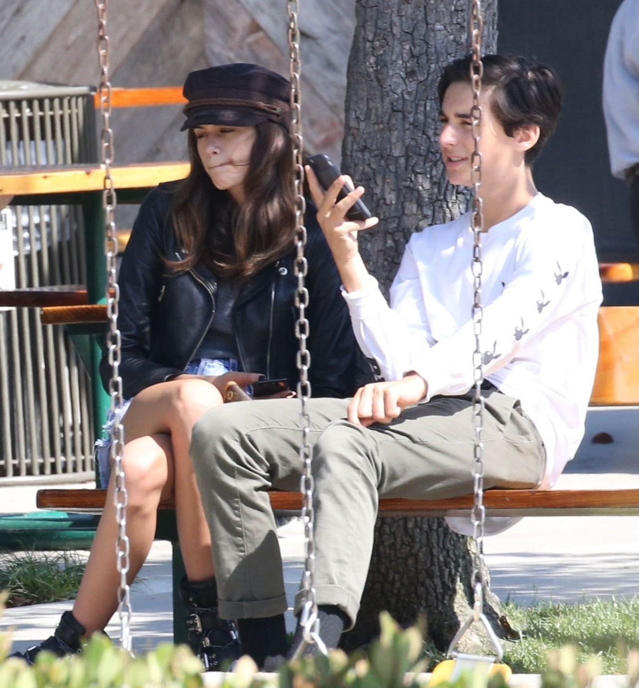 Kaia Gerber with Boyfriend at Park in Malibu | Picture 1515968