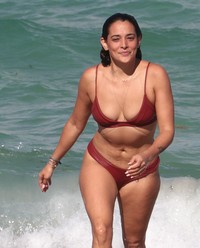 Natalie Martinez in Bikini on the Beach in Miami | Picture 1516493