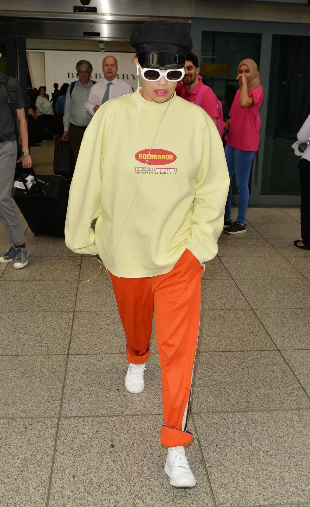 Rita Ora Arriving at Heathrow Airport | Picture 1516746