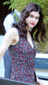 Alexandra Daddario - Celebrities at the ITV Studios | Picture 1501709