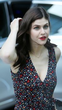 Alexandra Daddario - Celebrities at the ITV Studios | Picture 1501711