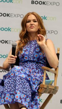 Isla Fisher - Celebrities attend the 2017 New York City Book Expo at Javits Center | Picture 1501889