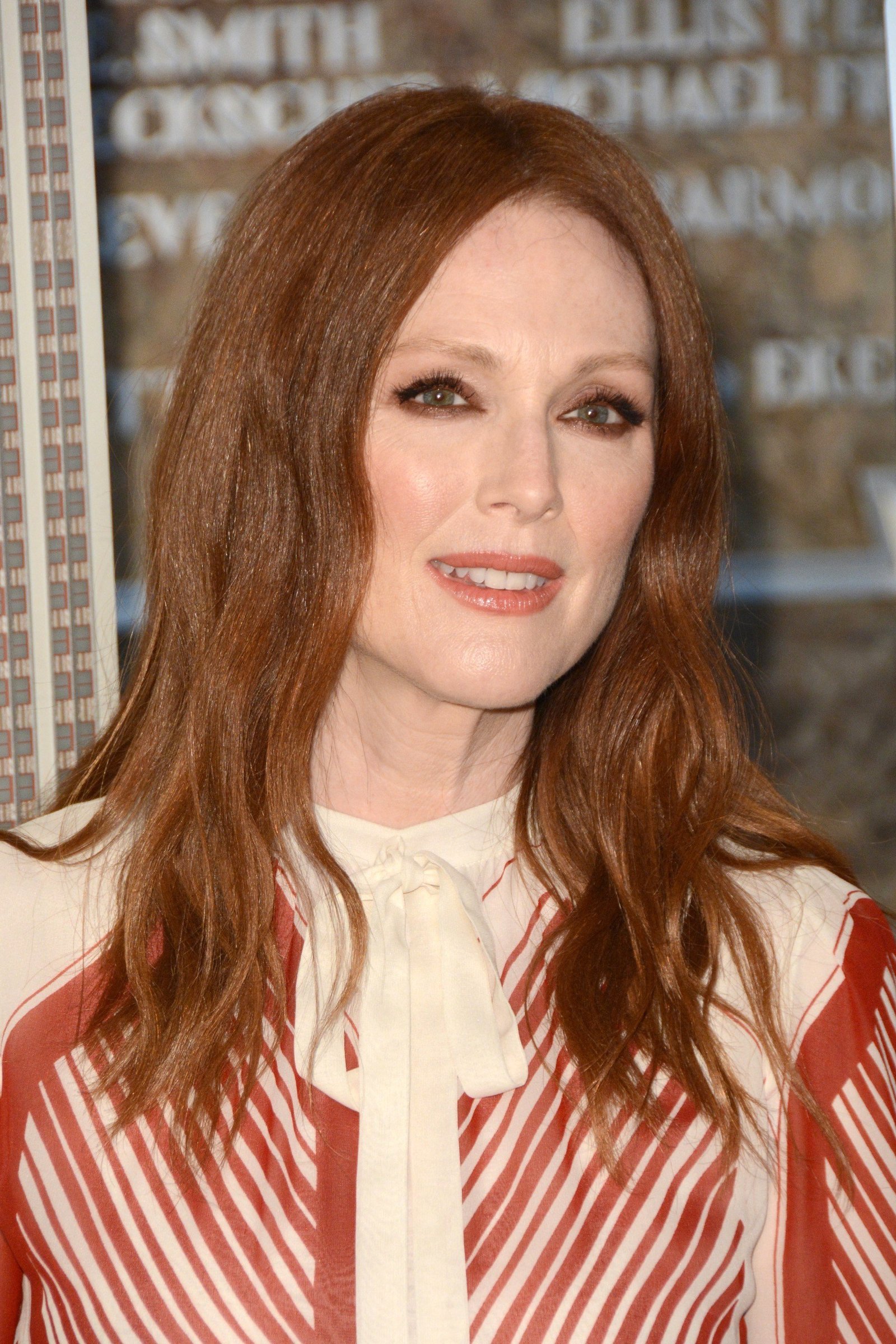 Julianne Moore Lights The Empire State Building To Honor National Gun Violence Awareness Day | Picture 1501777