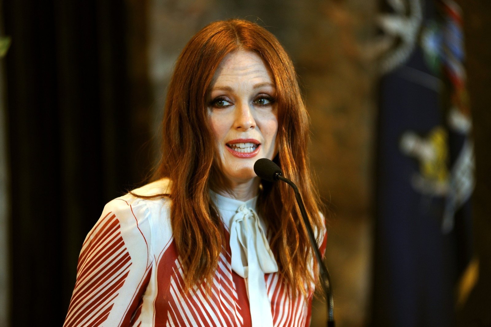 Julianne Moore Lights The Empire State Building To Honor National Gun Violence Awareness Day | Picture 1501770