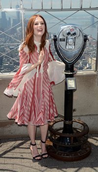 Julianne Moore Lights The Empire State Building To Honor National Gun Violence Awareness Day | Picture 1501780