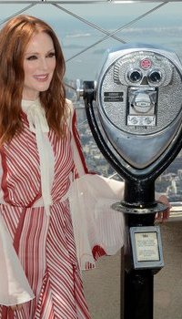 Julianne Moore Lights The Empire State Building To Honor National Gun Violence Awareness Day | Picture 1501782