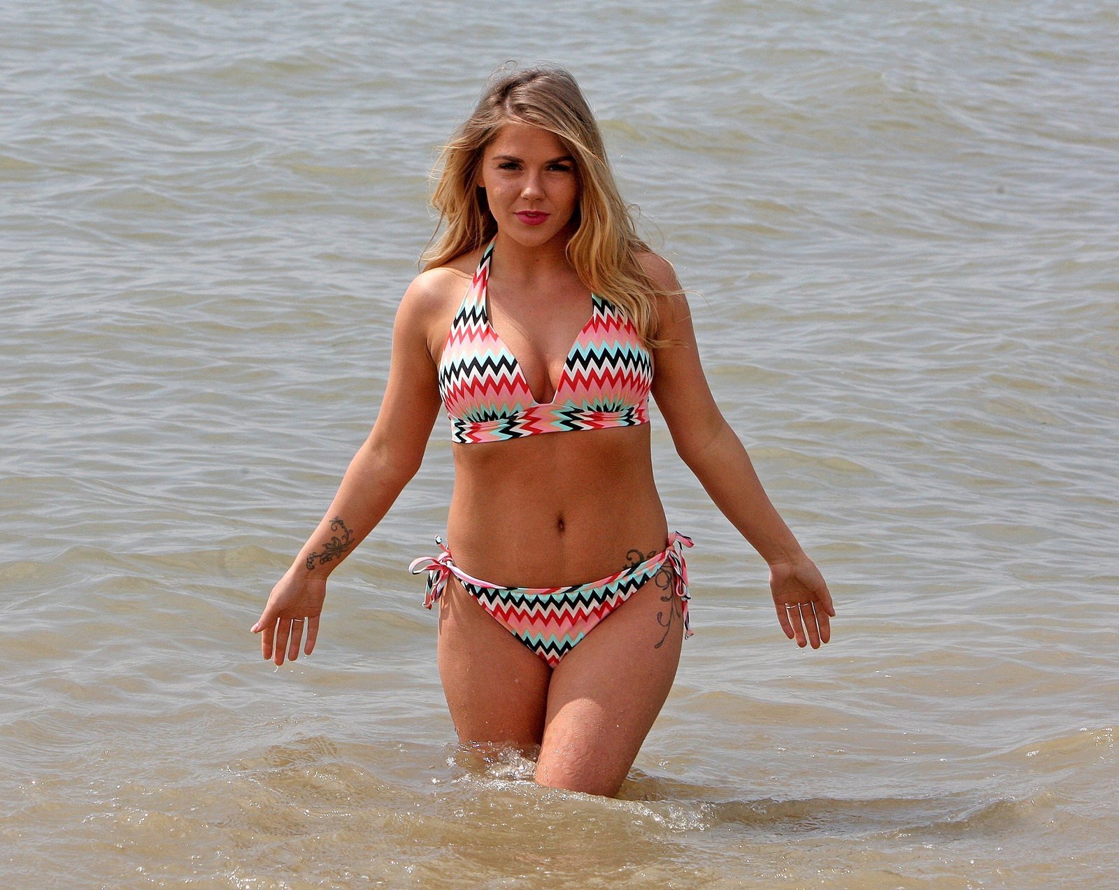 Siobahn Graves enjoying bikini at chalk well Beach | Picture 1502034