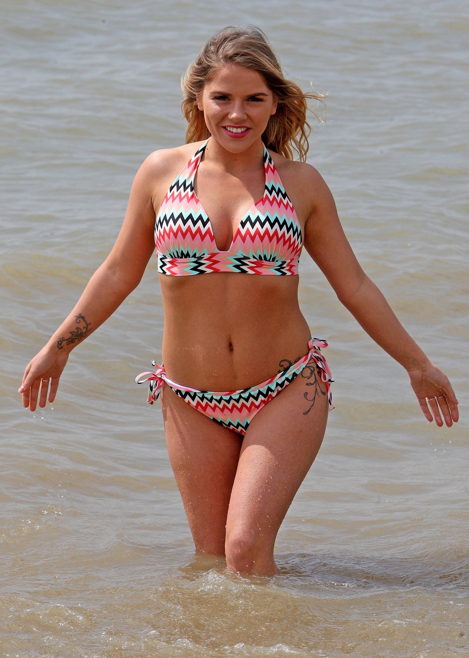 Siobahn Graves enjoying bikini at chalk well Beach | Picture 1502037