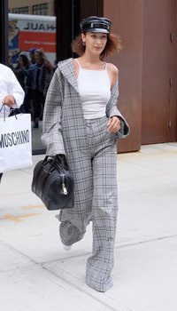 Bella Hadid leaving her apartment in New York | Picture 1503295