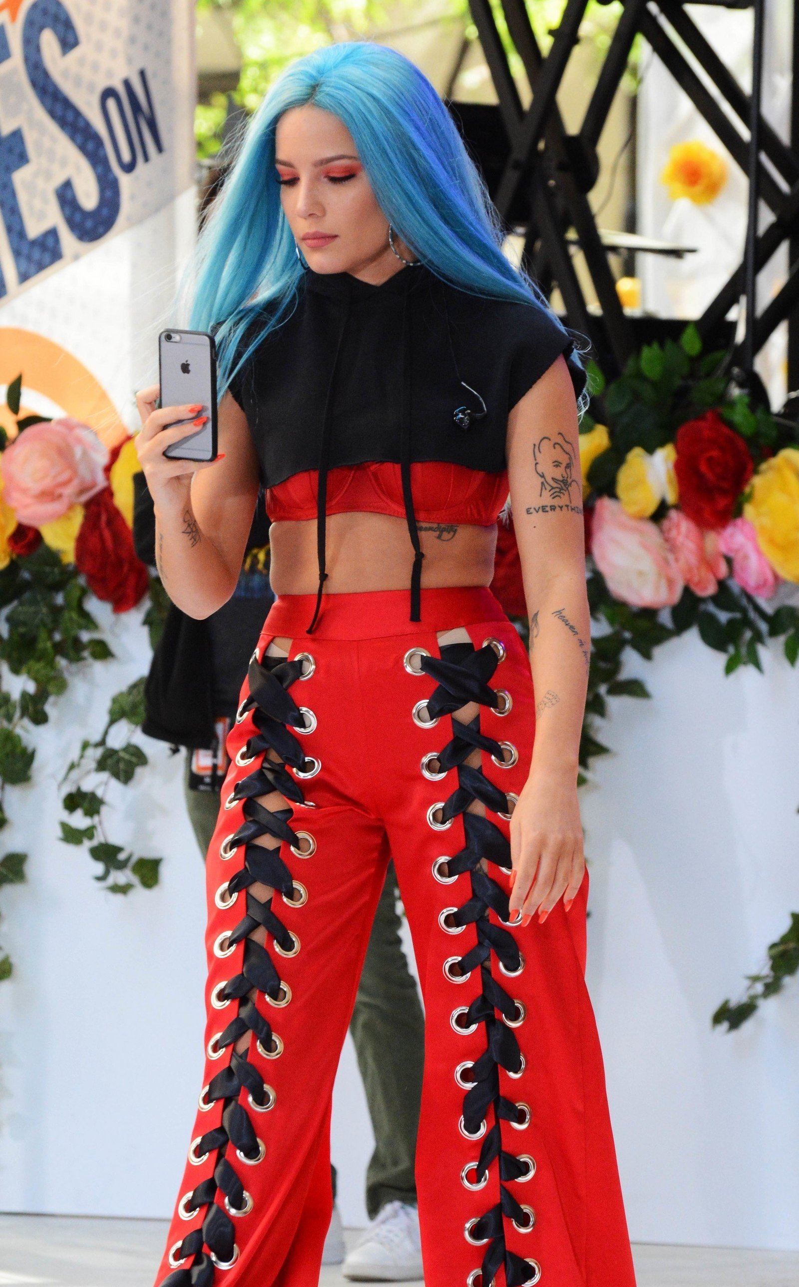 Halsey performing live on the 'Today' show | Picture 1505044